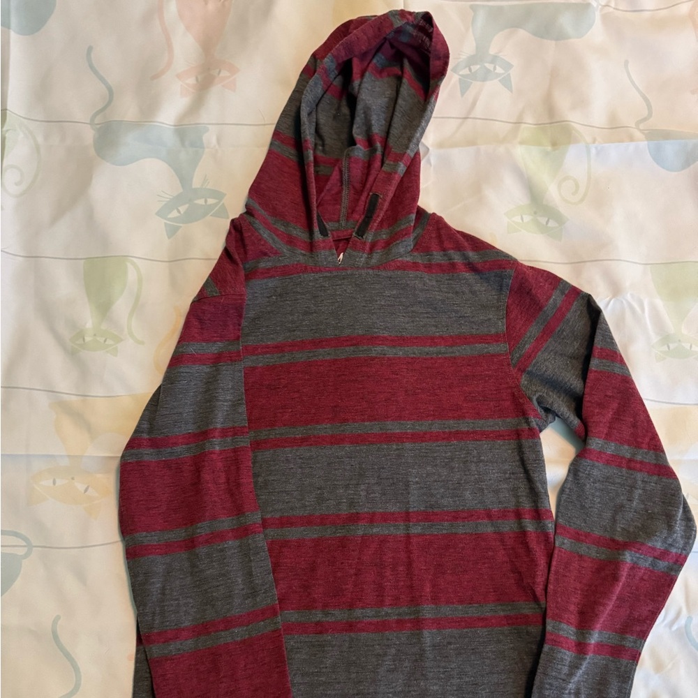 First Wave long sleeve hooded shirt Boys size 14/16